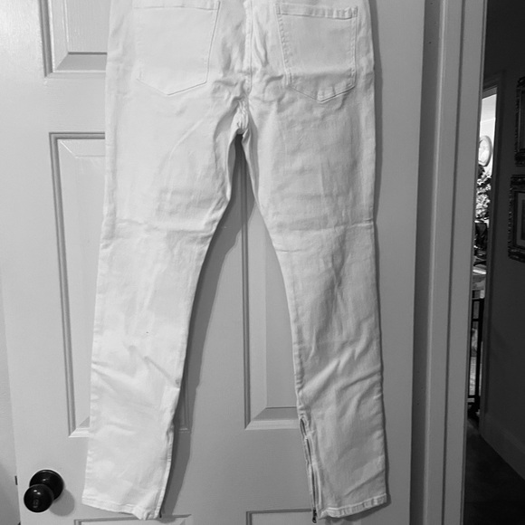 Men’s white Skinny Fashion Nova jeans - Picture 6 of 6